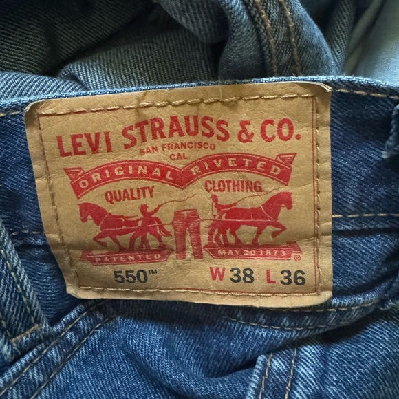Levi's Men's 550 Jeans Medium Blue 38x36 - Picture 1 of 8